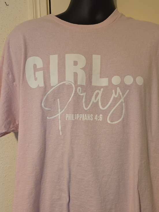 Gildan Tops - Girls' Pink "Girl Pray" Graphic Tee